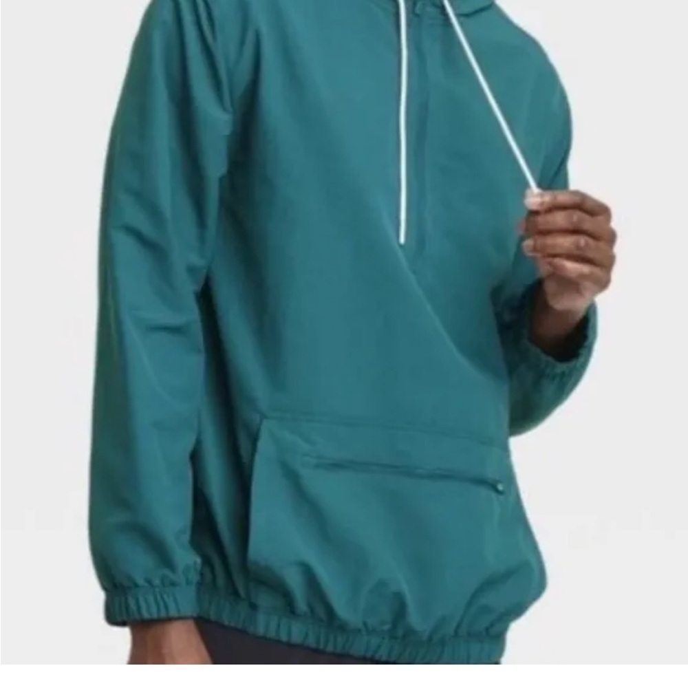 NWT-all in motion-M-teal green-hooded 1/2 zip lightweight, nylon jacket.